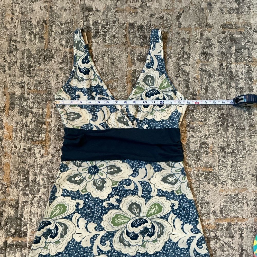 WOMEN’S PATAGONIA FLORAL ACTIVE DRESS! EUC! SIZE M - Picture 2 of 9
